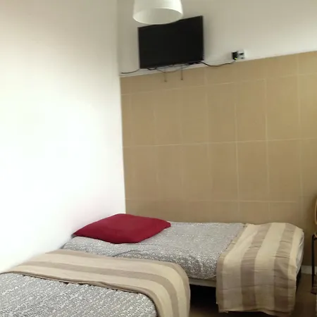 Country Hostal *